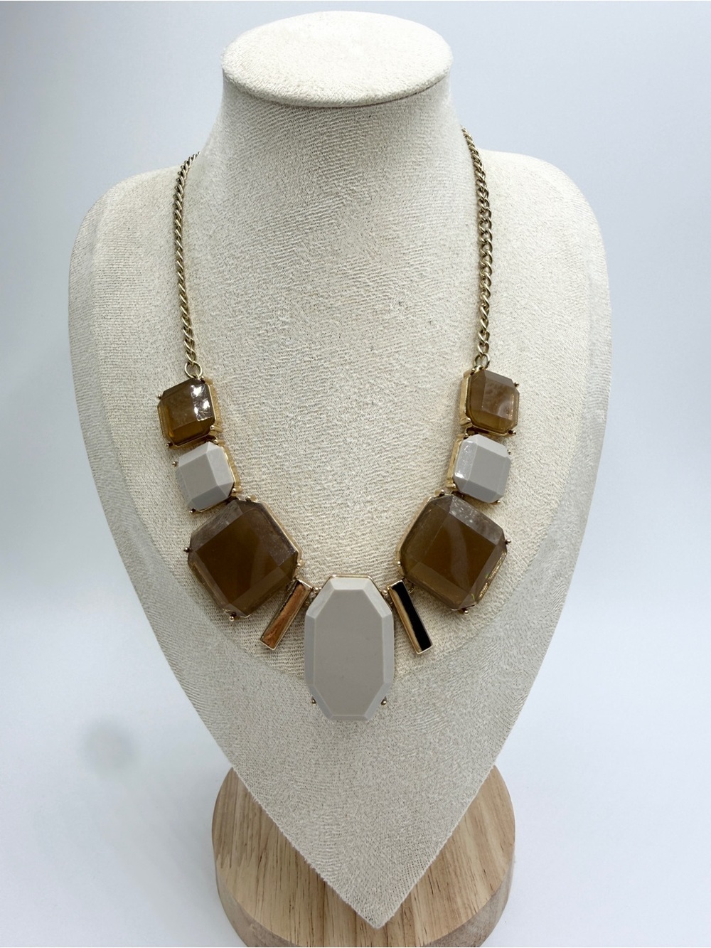 Vintage Charming Charlie Translucent Geometric Statement Necklace Brown & Gray